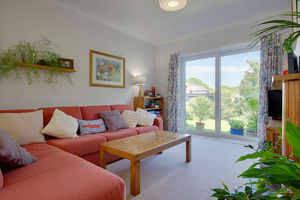 Lounge- click for photo gallery